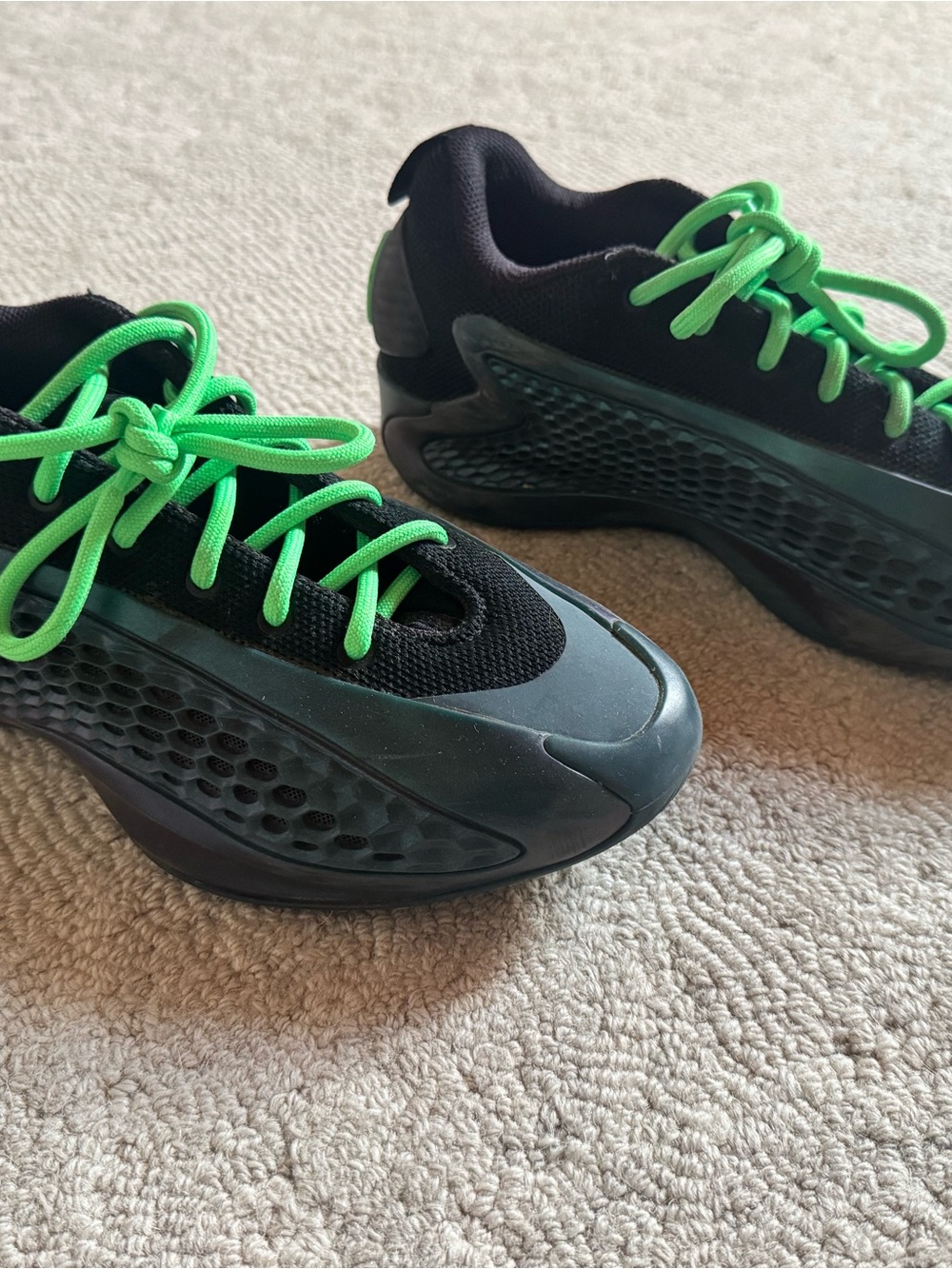 Adidas Kids Anthony Edward’s Black Sneakers (black/green)
